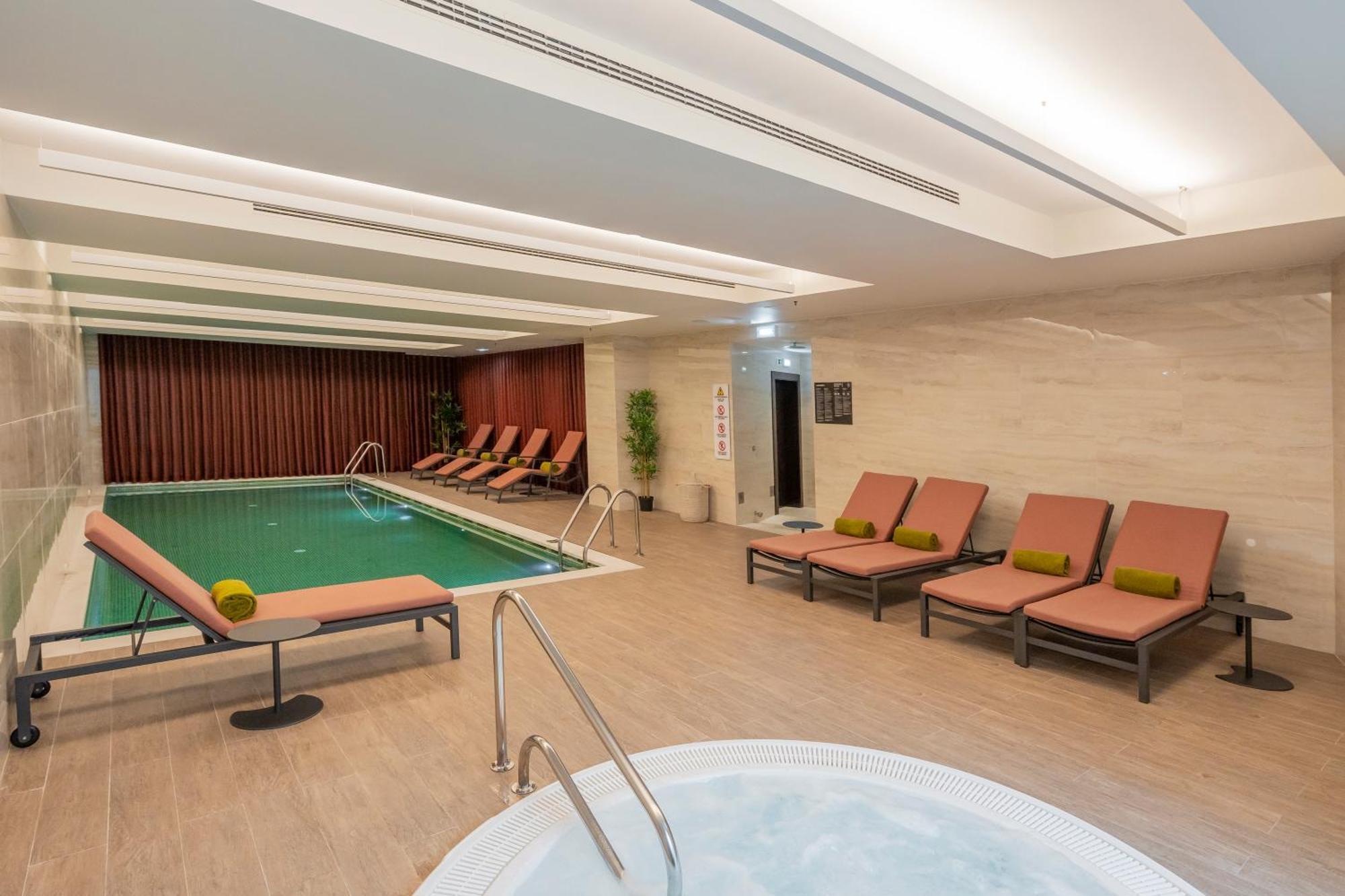 Cenica Hotel, Curio Collection By Hilton